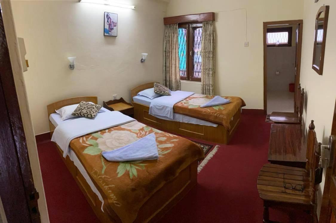 Hotel Blue Magnet Pokhara Exterior foto